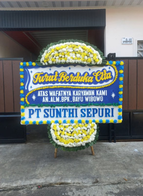 Papan Bunga Duka di Bagus Kuning